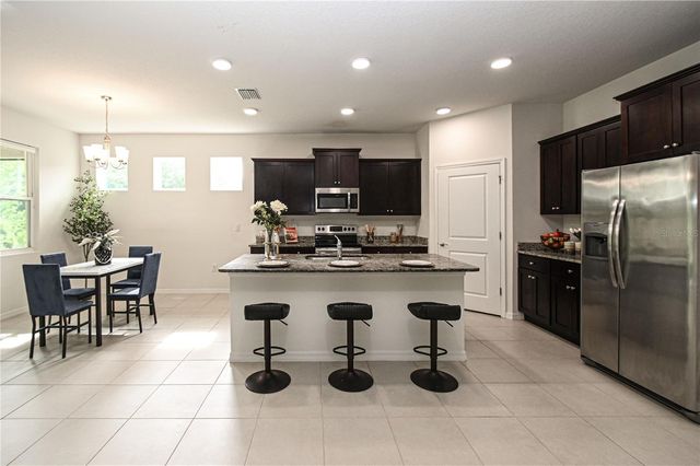 1052 MANZANAR PLACE, Wesley Chapel, FL 33543
