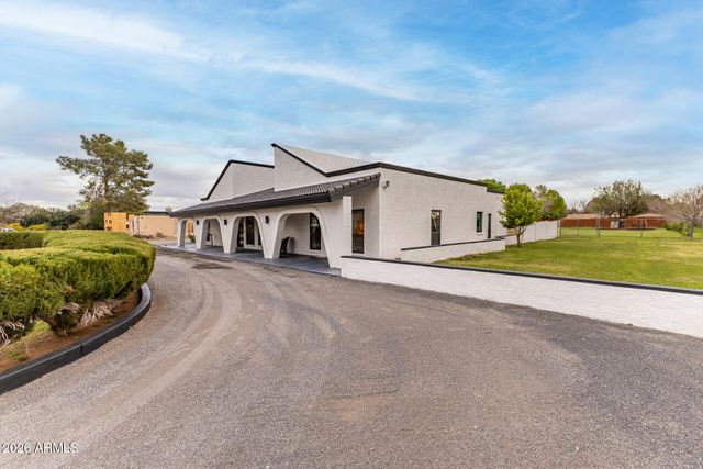 13613 E Shannon Street, Gilbert, AZ 85295