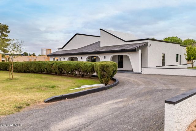 13613 E Shannon Street, Gilbert, AZ 85295