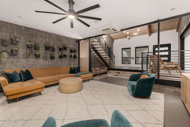 13613 E Shannon Street, Gilbert, AZ 85295