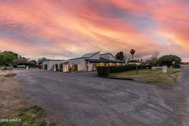 13613 E Shannon Street, Gilbert, AZ 85295