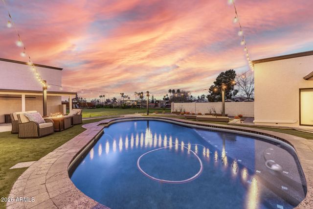 13613 E Shannon Street, Gilbert, AZ 85295