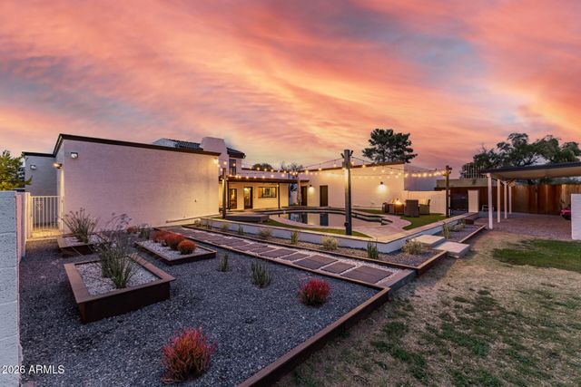 13613 E Shannon Street, Gilbert, AZ 85295