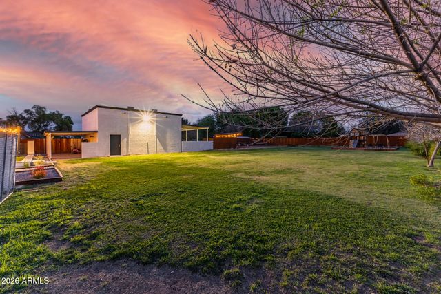 13613 E Shannon Street, Gilbert, AZ 85295