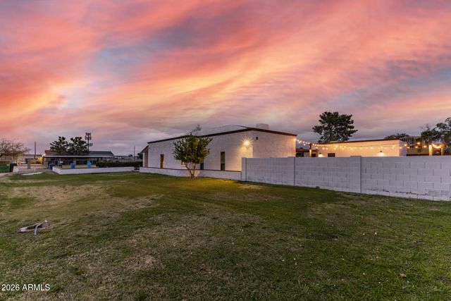 13613 E Shannon Street, Gilbert, AZ 85295