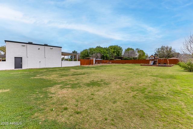 13613 E Shannon Street, Gilbert, AZ 85295