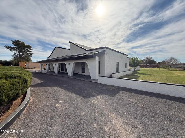 13613 E Shannon Street, Gilbert, AZ 85295