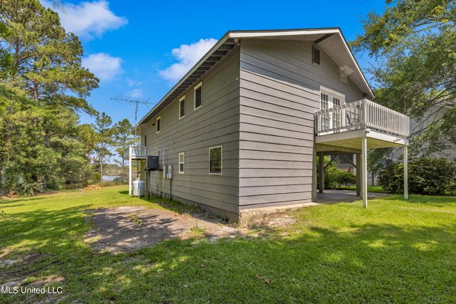 2529 Windward Drive, Gautier, MS 39553