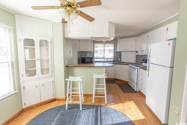 3 Burr Circle, Murrells Inlet, SC 29576