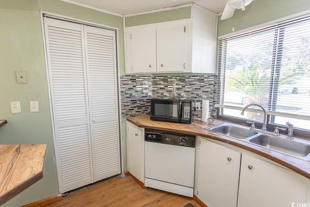 3 Burr Circle, Murrells Inlet, SC 29576