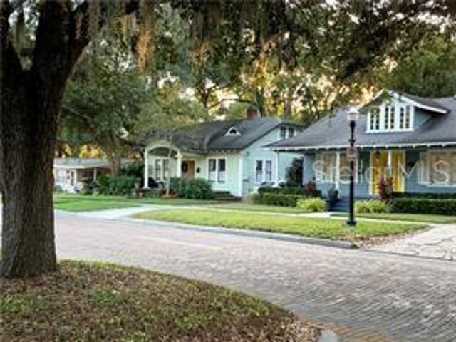 19 A N THORNTON AVENUE W, Orlando, FL 32801