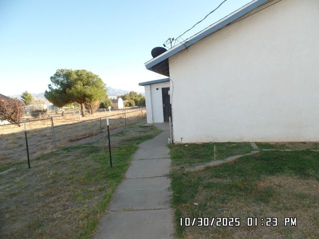 2195 E Suffock Avenue, Kingman, AZ 86409