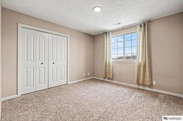 5508 S 165th Street, Omaha, NE 68135