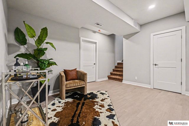 5508 S 165th Street, Omaha, NE 68135