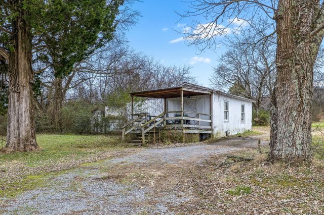 2972 Cainsville Rd, Lebanon, TN 37090