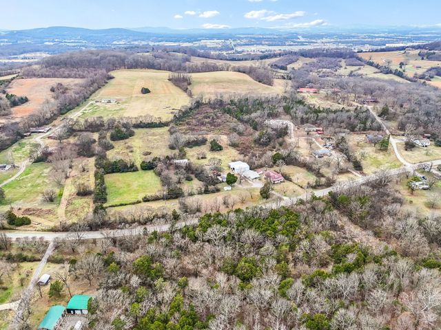 2972 Cainsville Rd, Lebanon, TN 37090