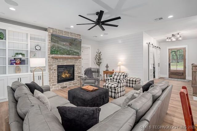 12427 Atlantic Drive, Kingston, OK 73439