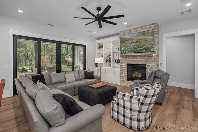 12427 Atlantic Drive, Kingston, OK 73439