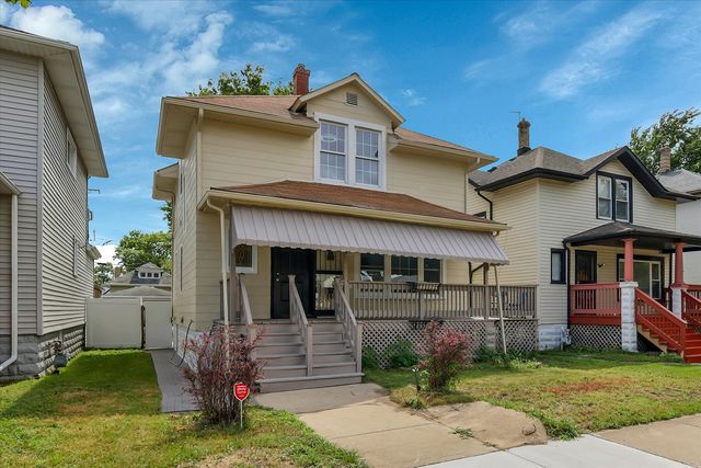 7527 S Chappel Avenue, Chicago, IL 60649