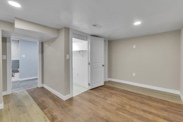 7527 S Chappel Avenue, Chicago, IL 60649