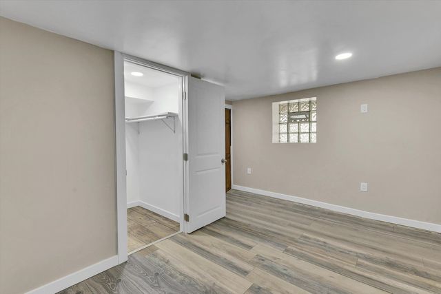 7527 S Chappel Avenue, Chicago, IL 60649
