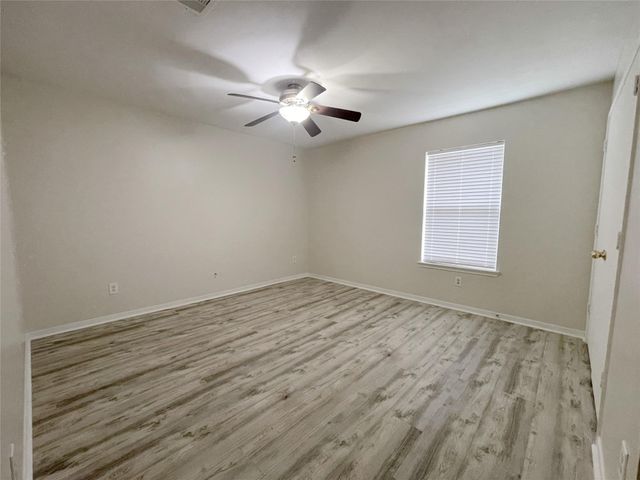 3220 Maryfield Lane, Pearland, TX 77581