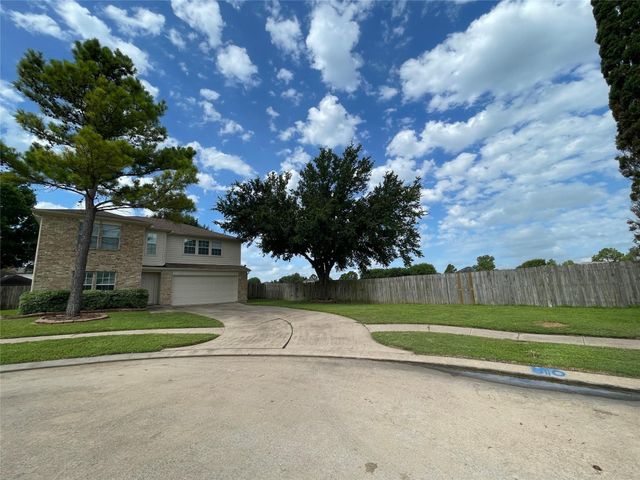3220 Maryfield Lane, Pearland, TX 77581