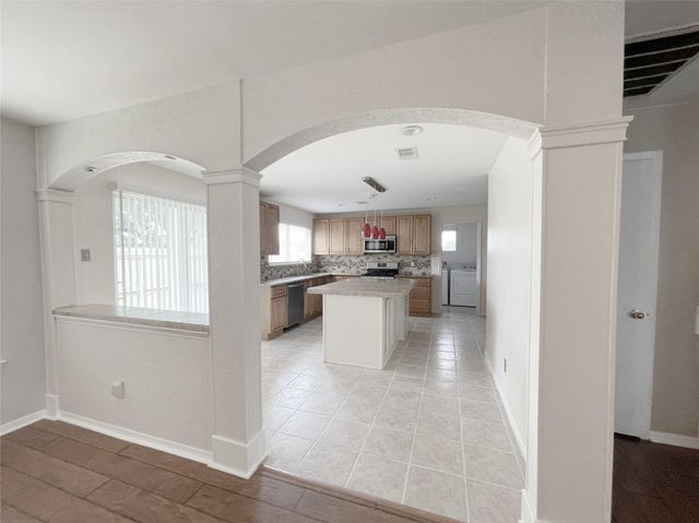 3220 Maryfield Lane, Pearland, TX 77581