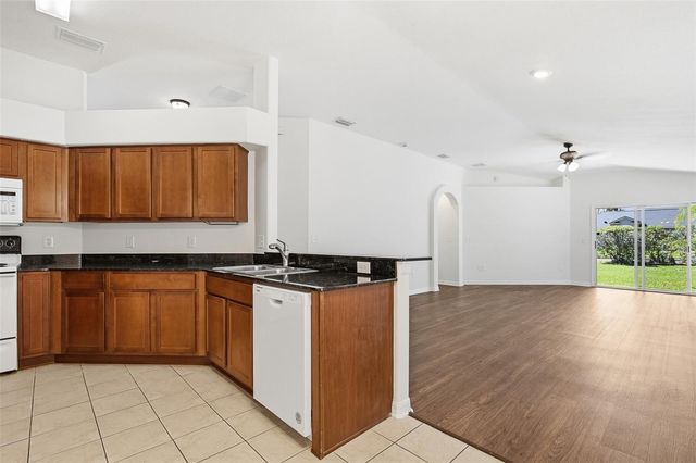 6821 ARAMON COURT, Wesley Chapel, FL 33545