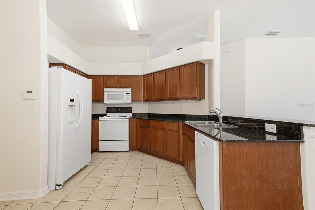 Image 12 of property listing at 6821 ARAMON COURT, Wesley Chapel, FL 33545