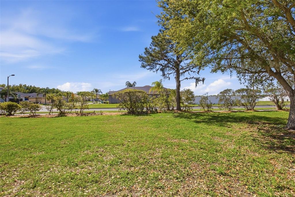 Image 26 of property listing at 6821 ARAMON COURT, Wesley Chapel, FL 33545