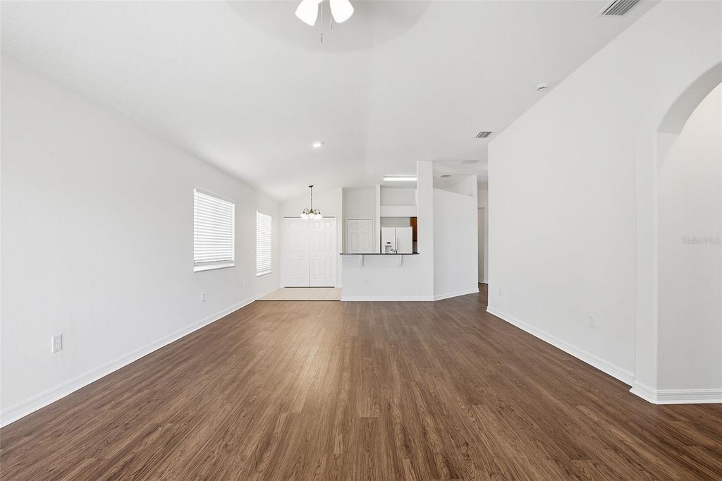 Image 9 of property listing at 6821 ARAMON COURT, Wesley Chapel, FL 33545