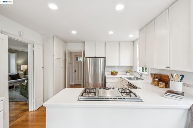 1800 SAN LORENZO AVENUE, Berkeley, CA 94707