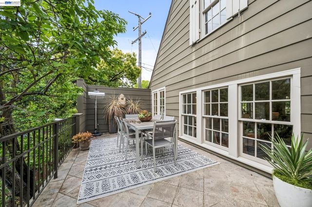 1800 SAN LORENZO AVENUE, Berkeley, CA 94707