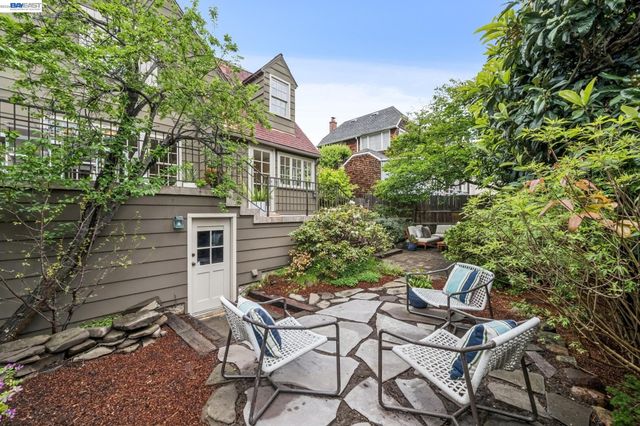 1800 SAN LORENZO AVENUE, Berkeley, CA 94707
