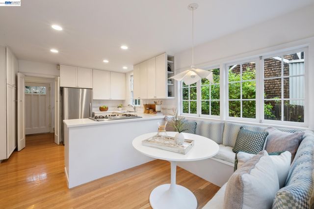 1800 SAN LORENZO AVENUE, Berkeley, CA 94707