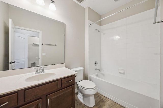 2692 WHITE ISLE LANE 103, Orlando, FL 32825