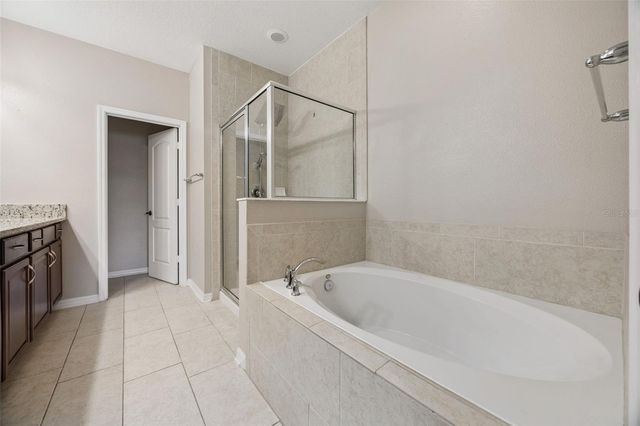 2692 WHITE ISLE LANE 103, Orlando, FL 32825