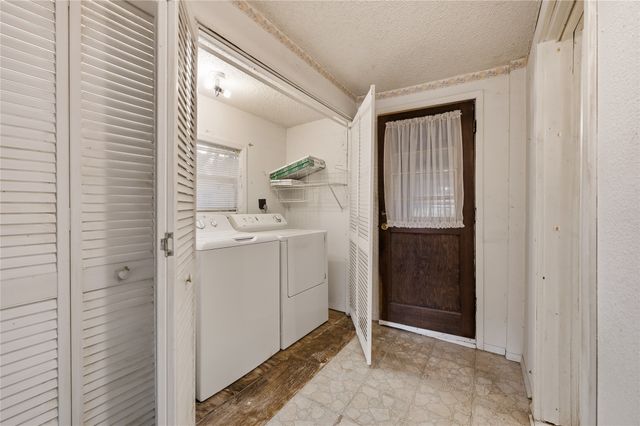 1325 Bomber Road, Fort Worth, TX 76108