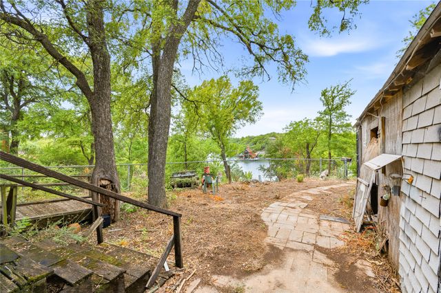1325 Bomber Road, Fort Worth, TX 76108