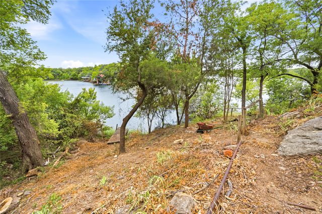 1325 Bomber Road, Fort Worth, TX 76108