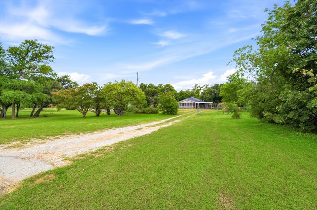 1325 Bomber Road, Fort Worth, TX 76108