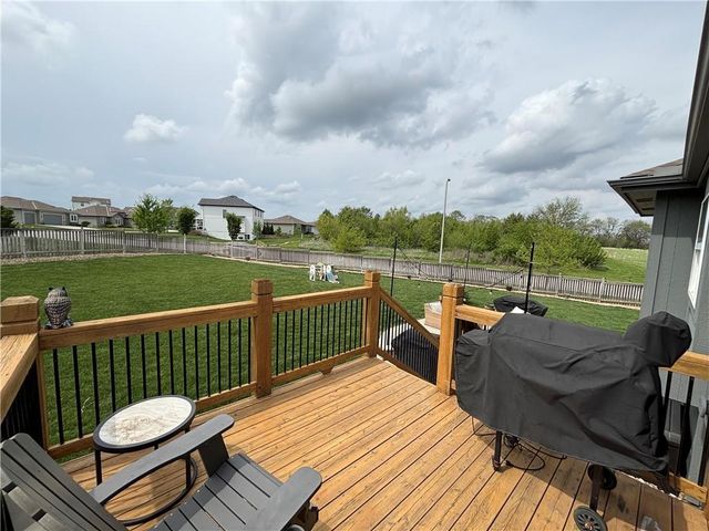 24981 W 148th Street, Olathe, KS 66061