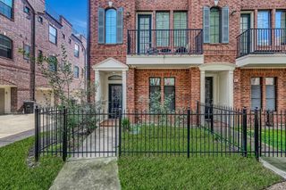 2110 Shearn Street 40, Houston, TX 77007