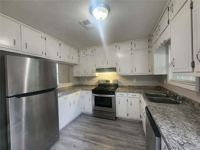 1168 Pinedale Circle NW, Conyers, GA 30012