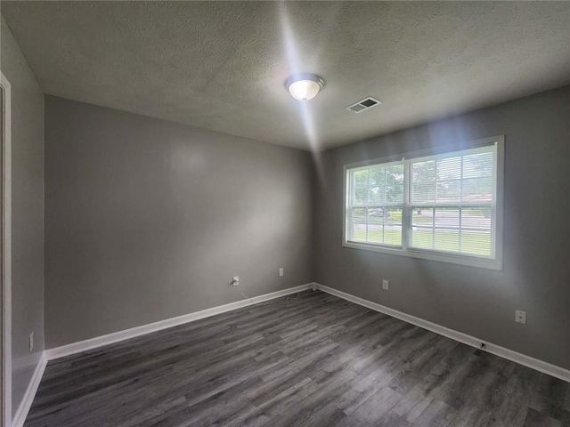 1168 Pinedale Circle NW, Conyers, GA 30012