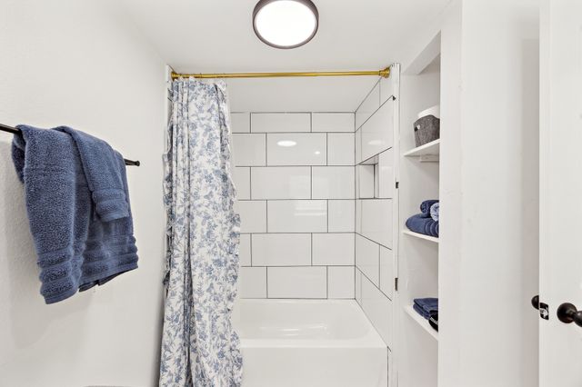 229 Sherman Drive, Pottsboro, TX 75076