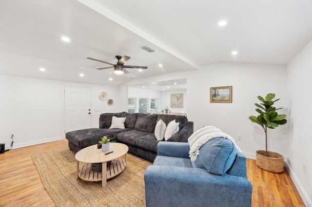 229 Sherman Drive, Pottsboro, TX 75076