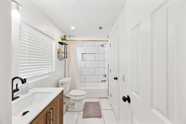 229 Sherman Drive, Pottsboro, TX 75076