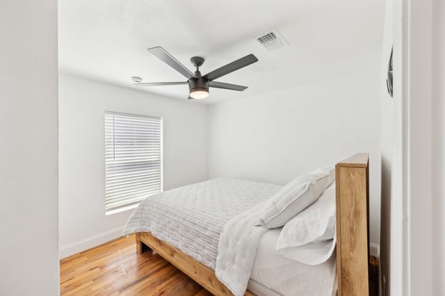 229 Sherman Drive, Pottsboro, TX 75076